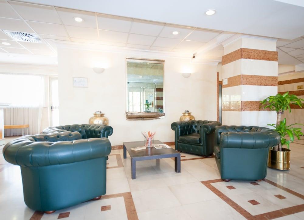 Bv Hotel Oly Рим Экстерьер фото