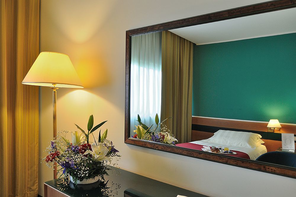 Bv Hotel Oly Рим Экстерьер фото